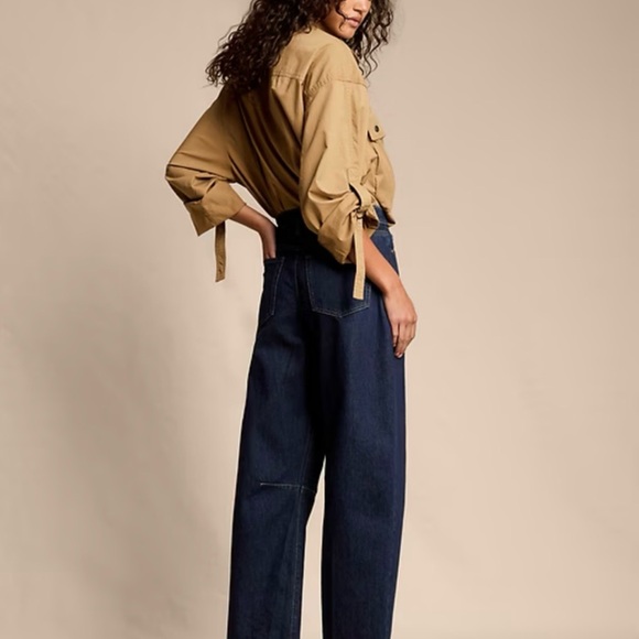 EUC Banana Republic Mid-Rise Barrel Ankle Jeans--sz 29 - Picture 2 of 11